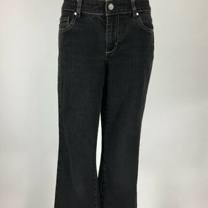 White House Black Market Women Blanc Capris Size 6